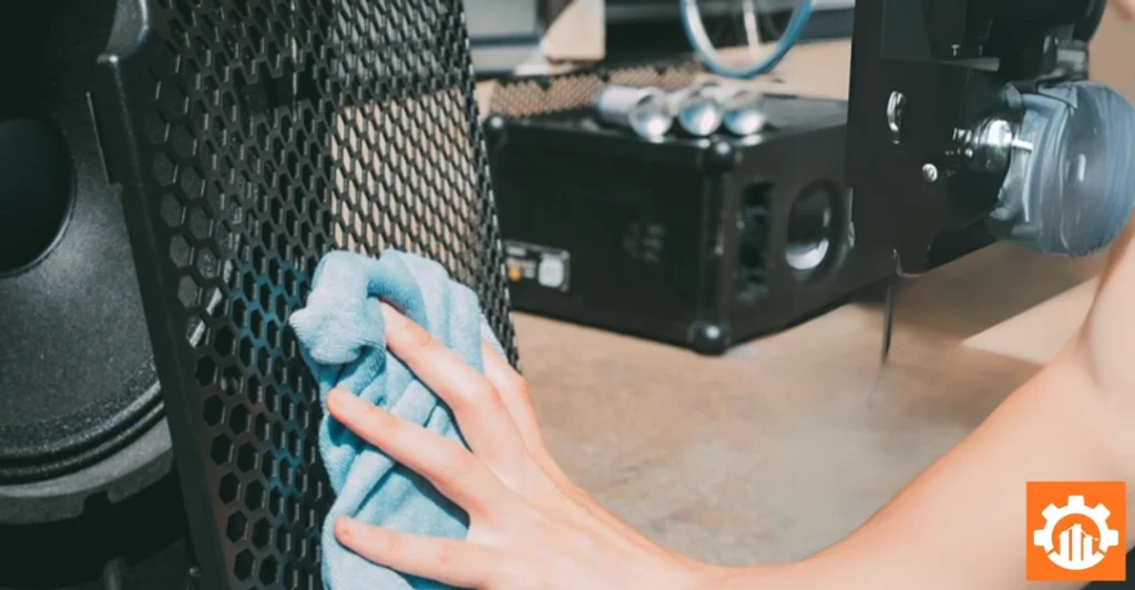 Cách vệ sinh loa trong môi trường kinh doanh