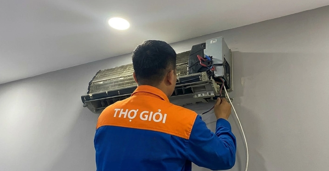 Vệ sinh máy lạnh