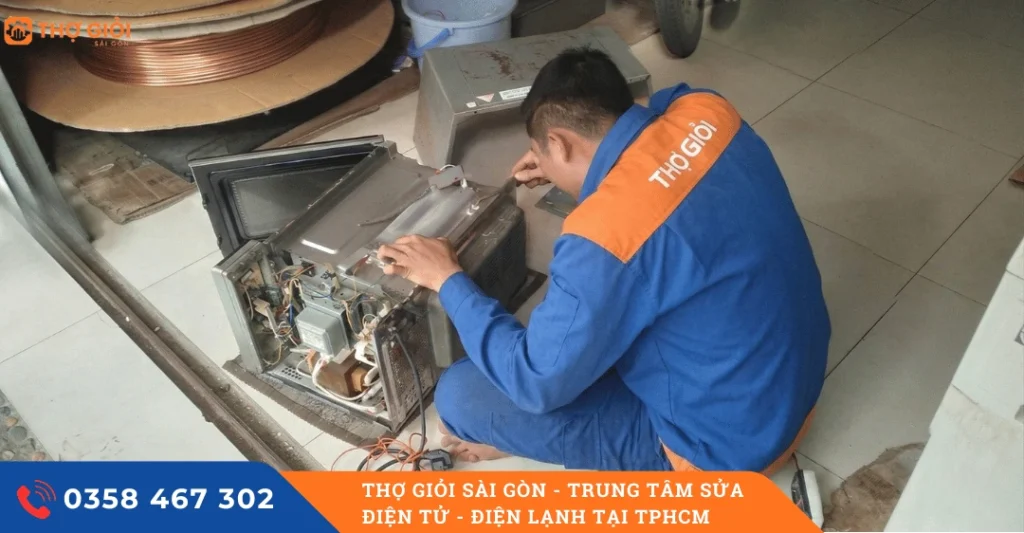 Yếu tố nào ảnh hưởng đến giá dịch vụ sửa lò vi sóng