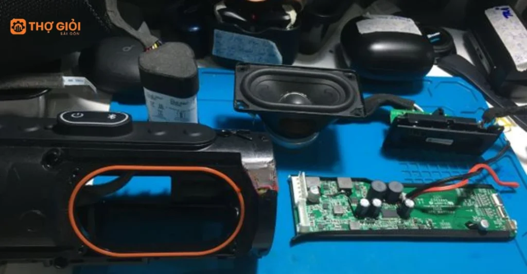Thợ Giỏi nhận thay pin loa JBL cho tất cả các model phổ biến